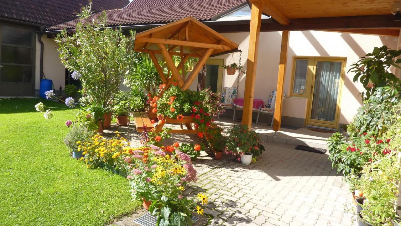 Gertis Blumenhof Privatzimmer, Ferienwohnung Gmund  Zewnętrze zdjęcie
