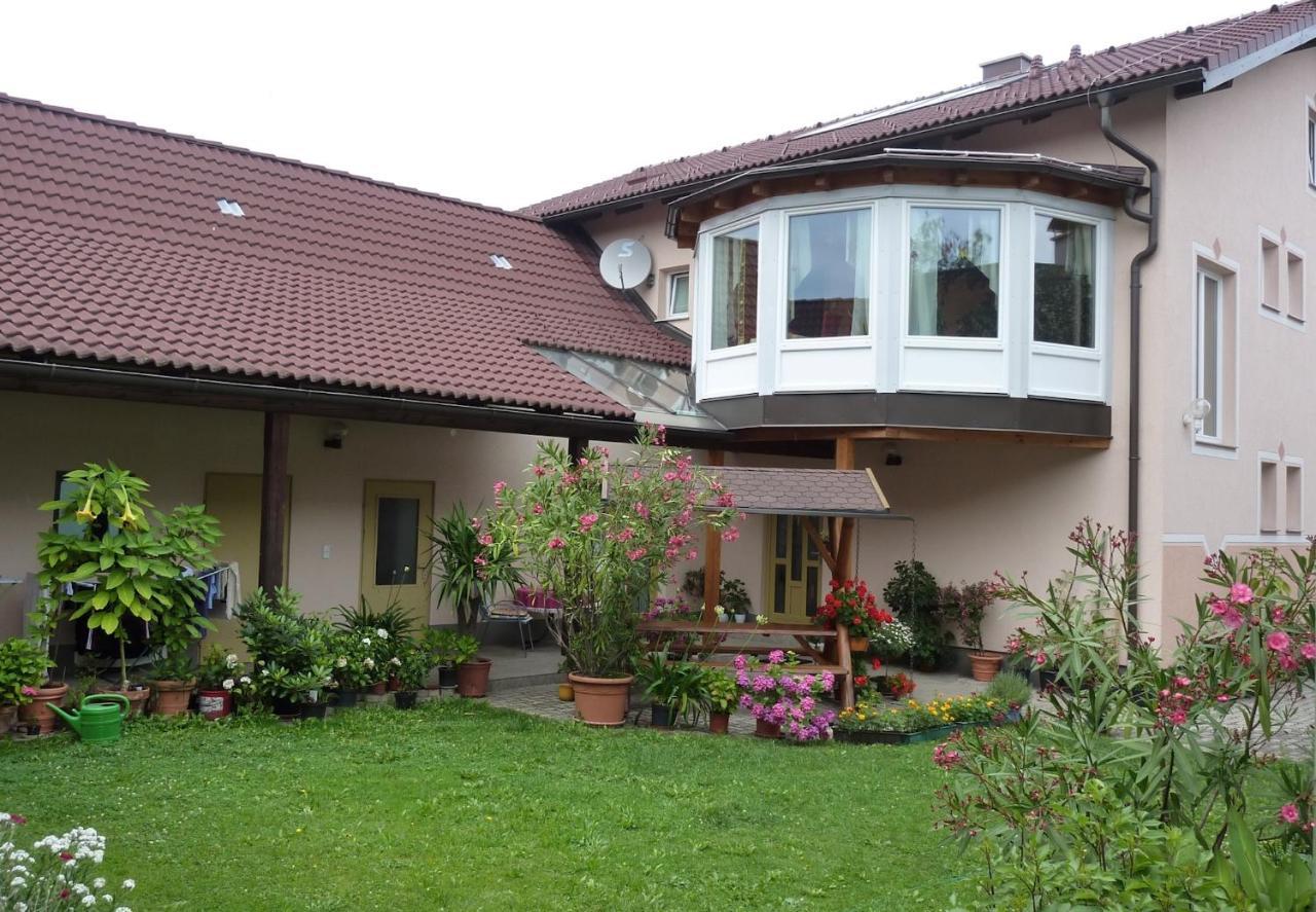 Gertis Blumenhof Privatzimmer, Ferienwohnung Gmund  Zewnętrze zdjęcie